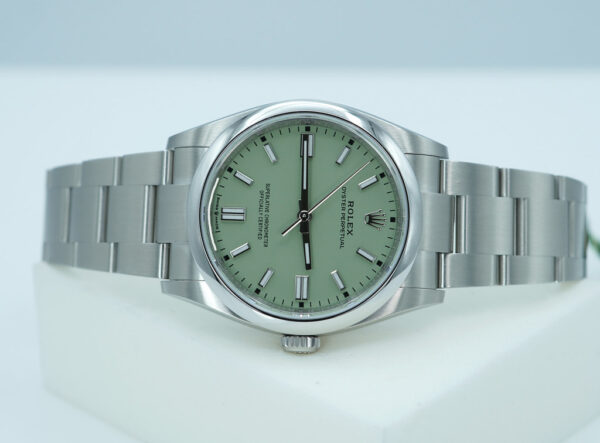 BRAND NEW Rolex 126000 OYSTER PERPETUAL 36 PISTACHIO DIAL 2025 FULL SET - Image 9