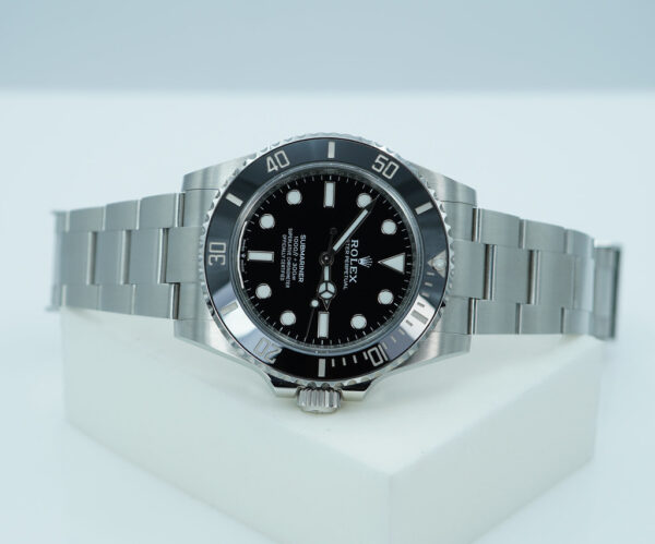 Rolex 124060 SUBMARINER NO DATE 41 NEW MODEL 2025 WARRANTY FULL SET - Image 9