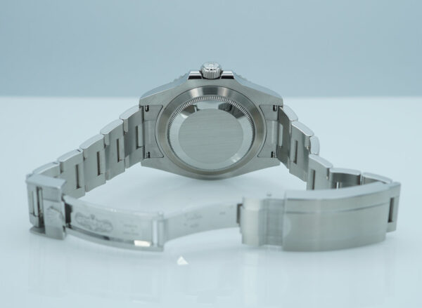 Rolex 124060 SUBMARINER NO DATE 41 NEW MODEL 2025 WARRANTY FULL SET - Image 8