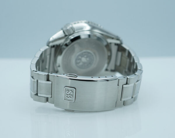 Grand Seiko SPORT GMT SBGJ277 SNOWY VALLEY 2025 WARRANTY FULL SET - Image 7