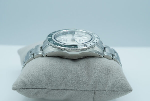 Grand Seiko SPORT GMT SBGJ277 SNOWY VALLEY 2025 WARRANTY FULL SET - Image 4