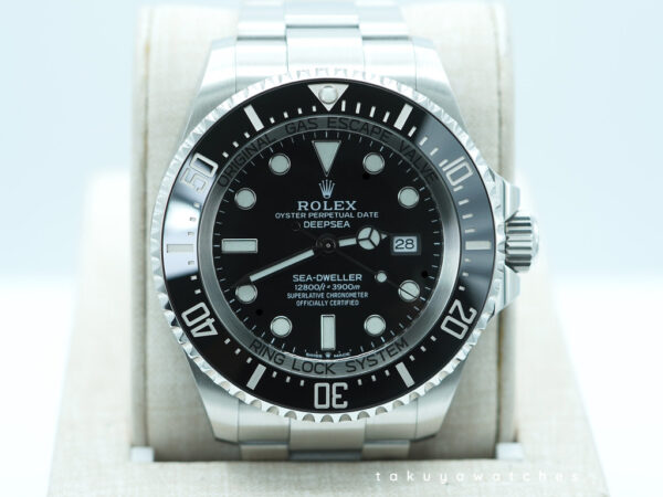 Rolex 126660 DEEPSEA SEA-DWELLER BLACK DIAL 2018 BOXES PAPERS