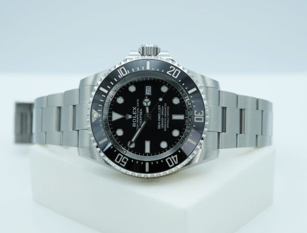 Rolex 126660 DEEPSEA SEA-DWELLER BLACK DIAL 2018 BOXES PAPERS - Image 10
