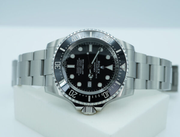 Rolex 126660 DEEPSEA SEA-DWELLER BLACK DIAL 2018 BOXES PAPERS - Image 9