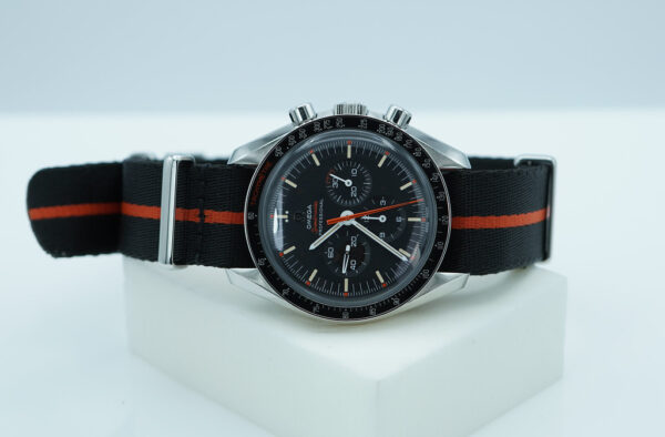 Omega SPEEDY TUESDAY ULTRAMAN SPEEDMASTER LIMITED EDITION FULL SET - Image 11