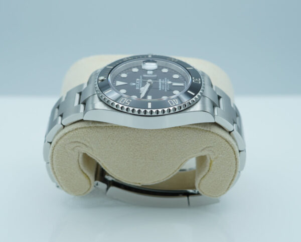 Rolex 126610LN SUBMARINER DATE 41 NEW MODEL 2022 WARRANTY FULL SET - Image 4