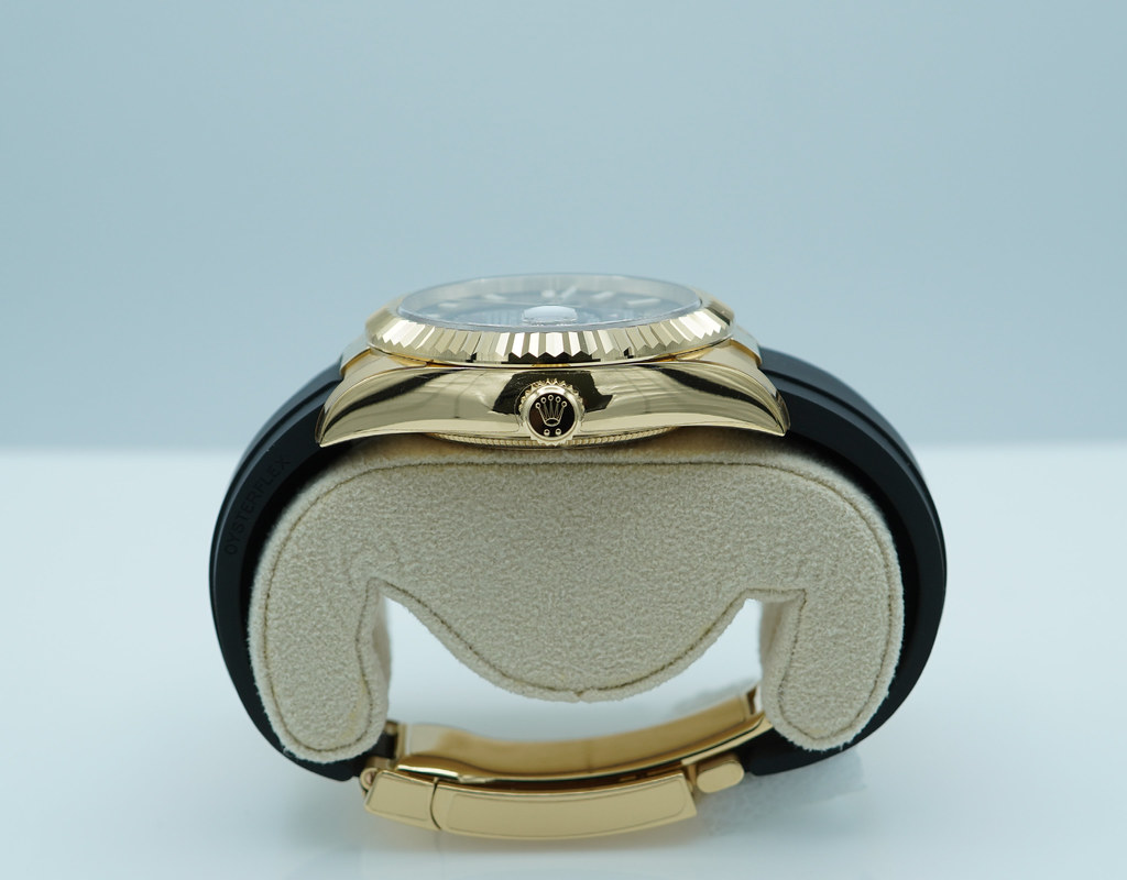 Bonboun.❁⃘*.゜♪ Shop Rolex Sky-Dweller Yellow Gold White Dial Watch | 336238