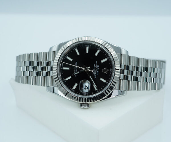 Rolex 126334 DATEJUST 41 FLUTED BEZEL BLACK DIAL JUBILEE BAND 2021 FULL SET - Image 9