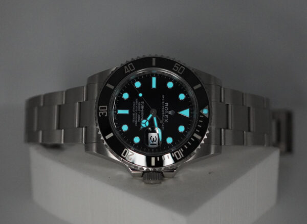 Rolex 126610LN SUBMARINER DATE 41 NEW MODEL 2024 WARRANTY FULL SET - Image 10