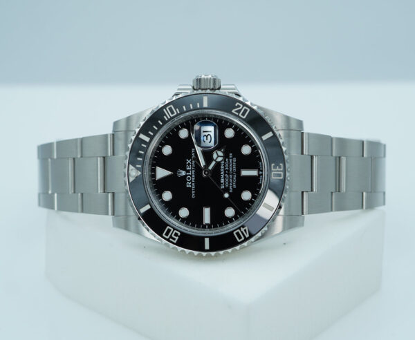 Rolex 126610LN SUBMARINER DATE 41 NEW MODEL 2024 WARRANTY FULL SET - Image 9