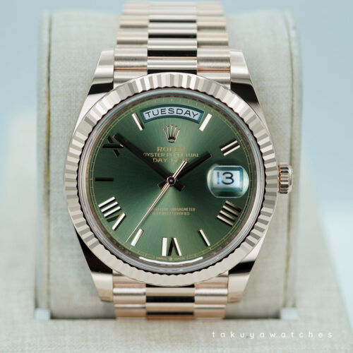 BRAND NEW Rolex 228235 DAY DATE 40 ROSE GOLD OLIVE GREEN ROMAN DIAL 2025 FULL SET
