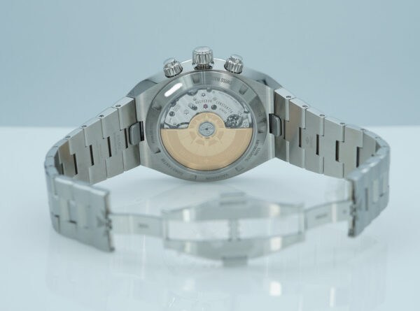 Vacheron CONSTANTIN OVERSEAS CHRONOGRAPH 5520V PANDA DIAL 2025 NEW MODEL FULL SET - Image 8