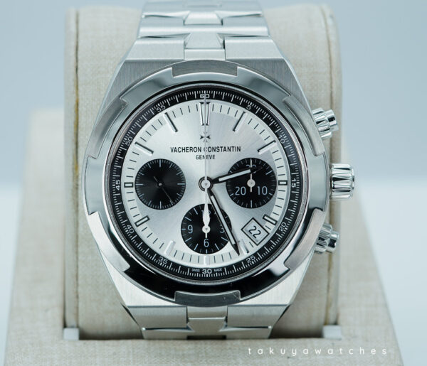 Vacheron CONSTANTIN OVERSEAS CHRONOGRAPH 5520V PANDA DIAL 2025 NEW MODEL FULL SET
