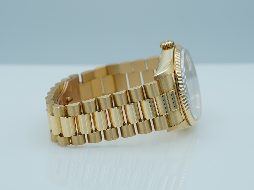 Rolex 18238 DAY DATE 36 YELLOW GOLD DOUBLE QUICK SET CHAMPAGNE