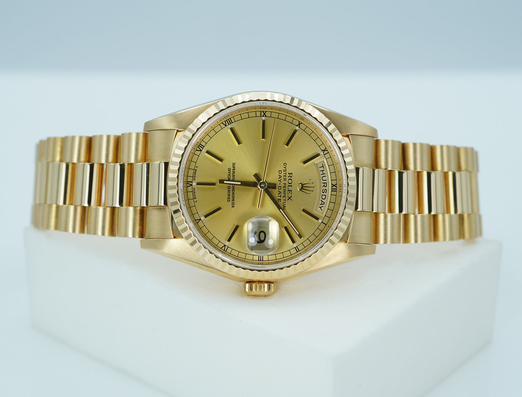Rolex 18238 DAY DATE 36 YELLOW GOLD DOUBLE QUICK SET CHAMPAGNE