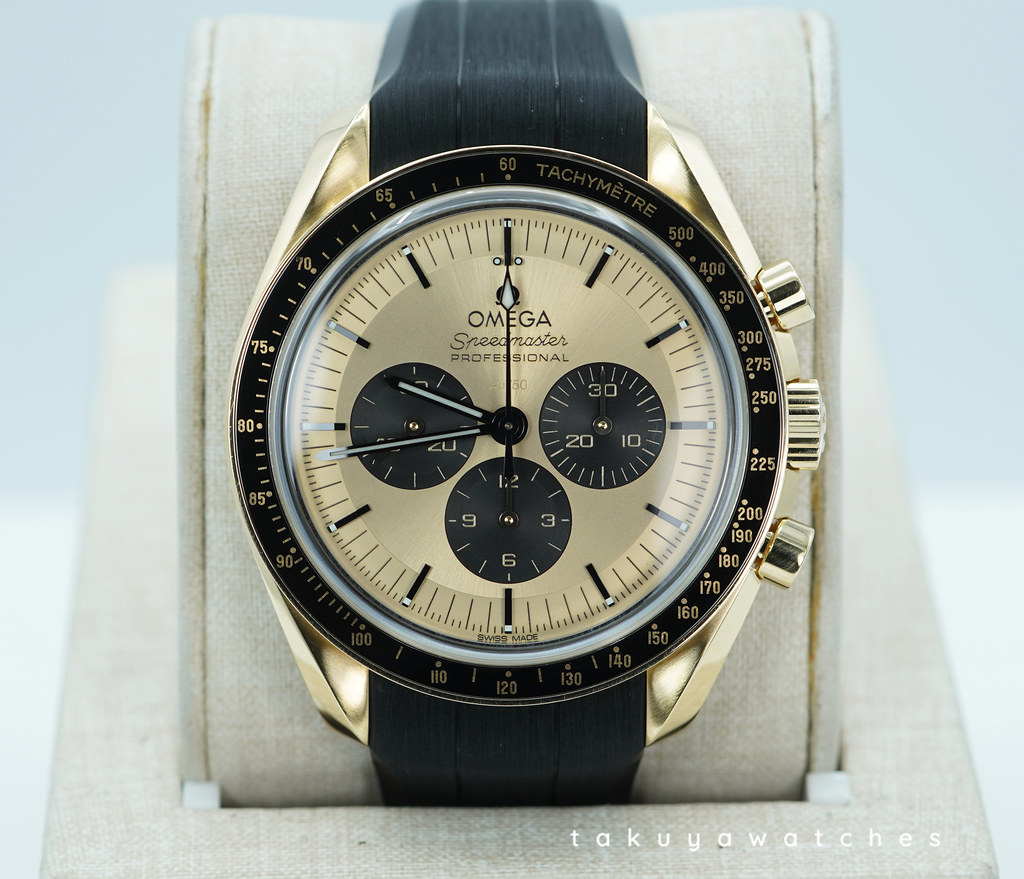 Omega SPEEDMASTER MOONWATCH MOONSHINE GOLD PANDA DIAL 2023