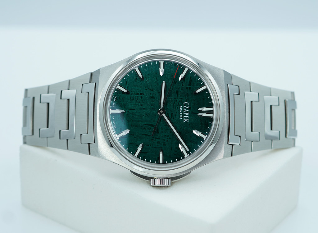 CZAPEK ANTARCTIQUE GREEN METEOR LIMITED EDITION OF 100 UNITS 2025