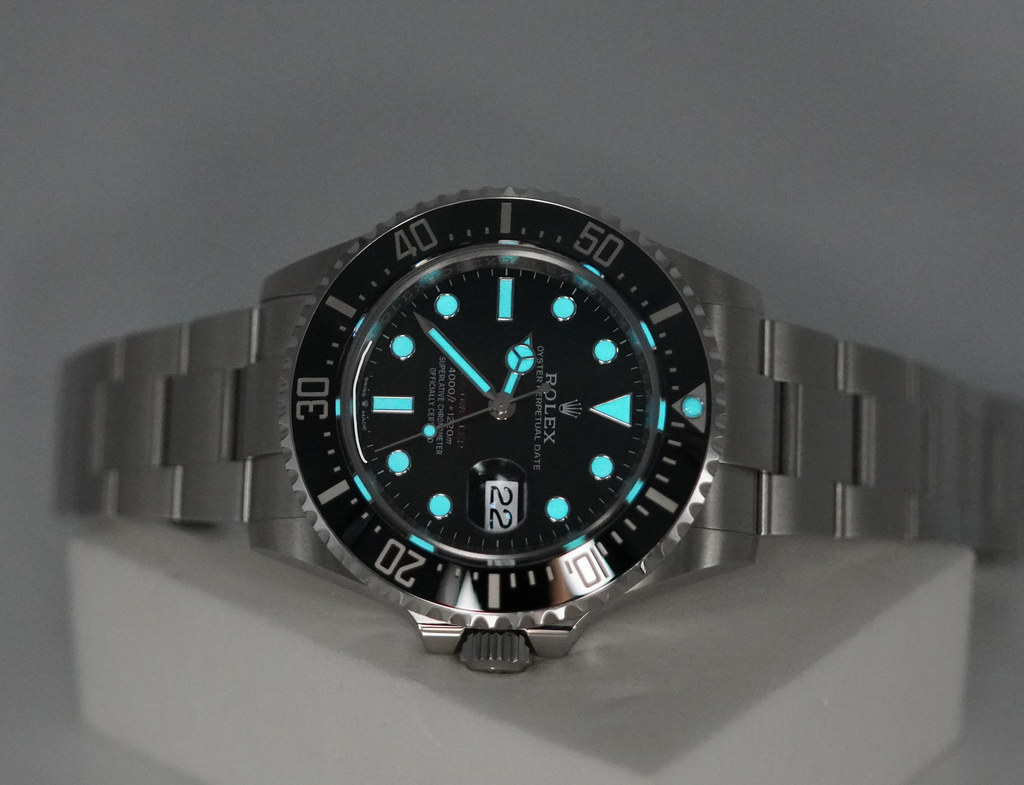 Rolex 126600 SEA-DWELLER 43 CYCLOPS RED TEXT 2024 WARRANTY FULL