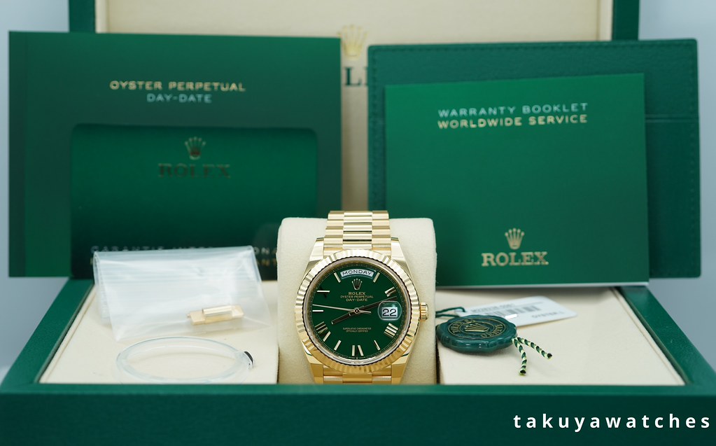 BRAND NEW Rolex 228238 DAY DATE 40 18K YELLOW GOLD GREEN ROMAN