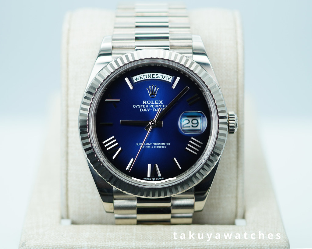 Rolex 228239 DAY DATE 40 WHITE GOLD BLUE OMBRE ROMAN DIAL 2025