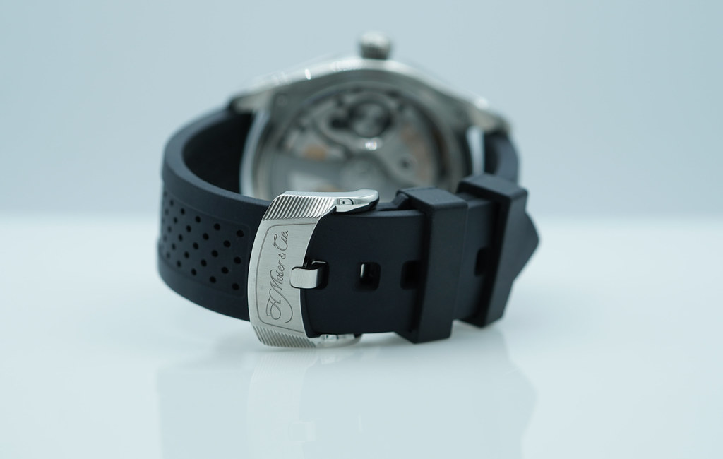 H. Moser & Cie PIONEER CENTRE SECONDS ARTIC BLUE FUME DIAL 40MM