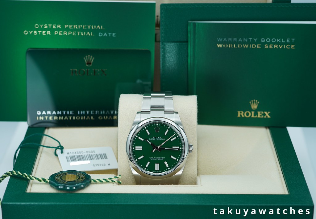 【人気完売品】willfully sheermotiflaceOP olive Rolex 124300 OYSTER PERPETUAL 41 GREEN DIAL 2022 WARRANTY FULL SET