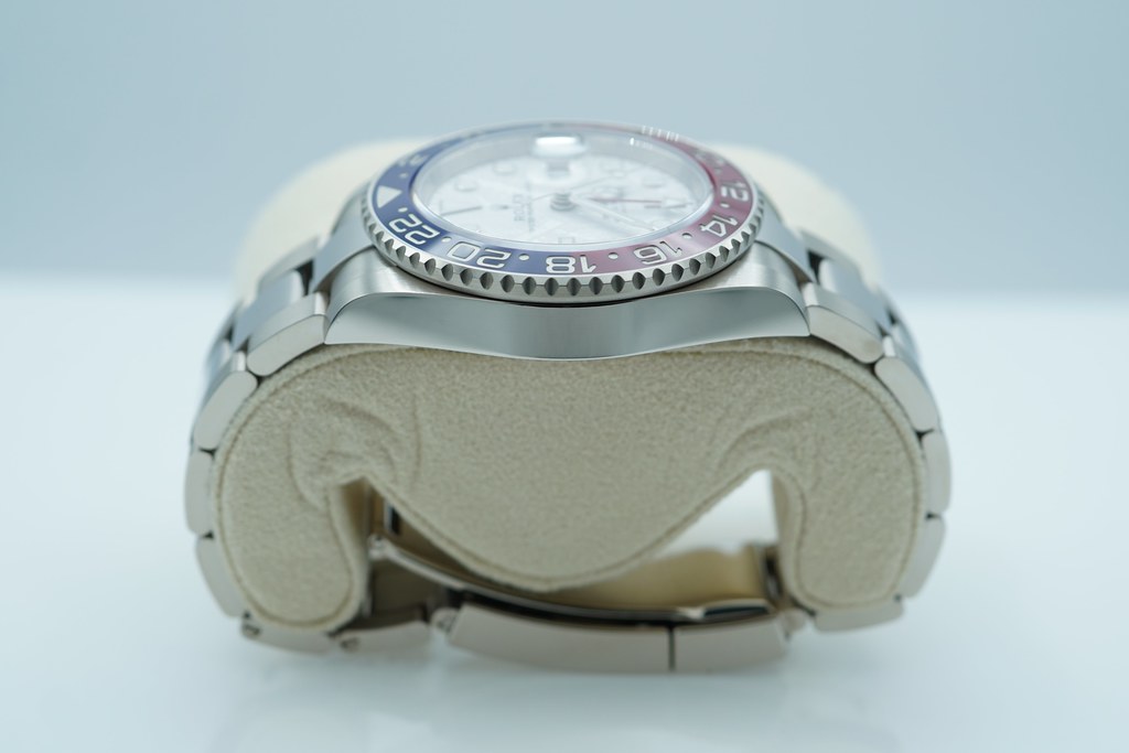 たぶんROLEX ジャンク品 Rolex 126719BLRO GMT MASTER 2 WHITE GOLD PEPSI METEORITE DIAL 2023