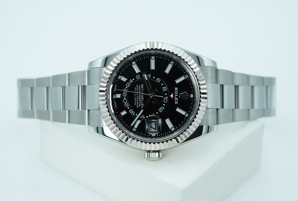 ムーン・デラックス Rolex 326934 SKY-DWELLER STAINLESS STEEL BLACK DIAL OYSTER BAND