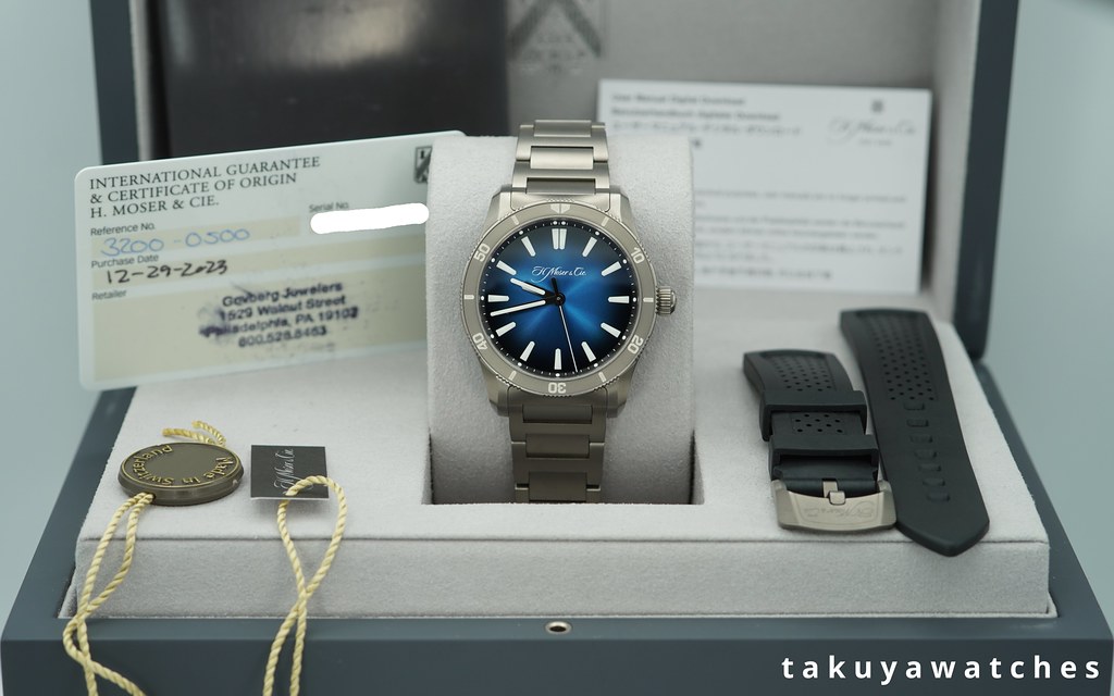 H. Moser & Cie PIONEER CENTRE SECONDS FUNKY BLUE LIMITED EDITION