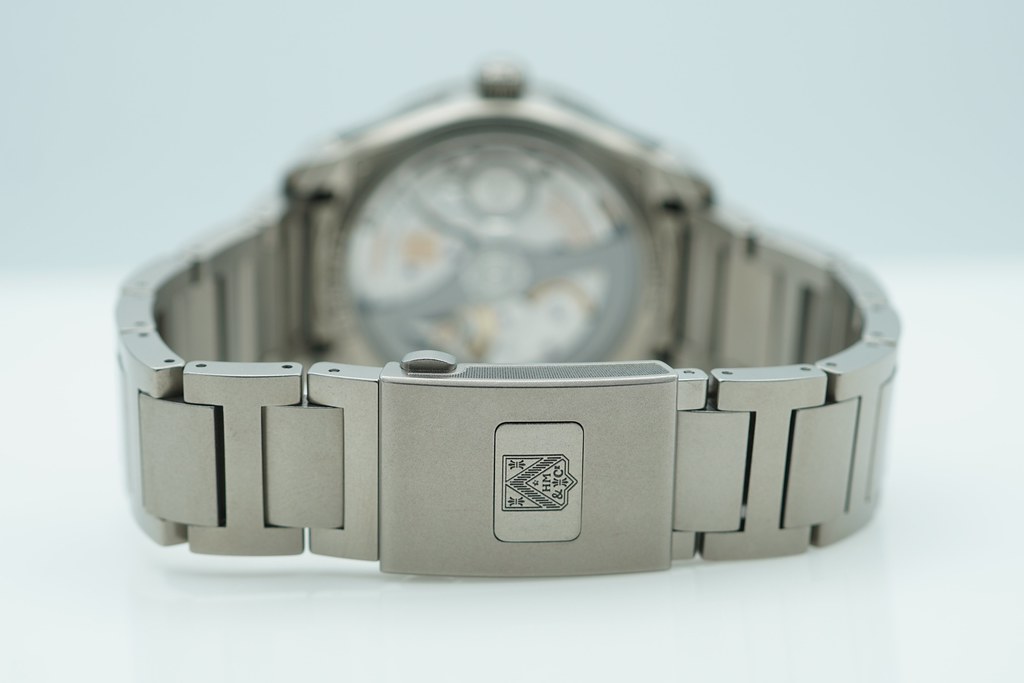 H. Moser & Cie PIONEER CENTRE SECONDS FUNKY BLUE LIMITED EDITION
