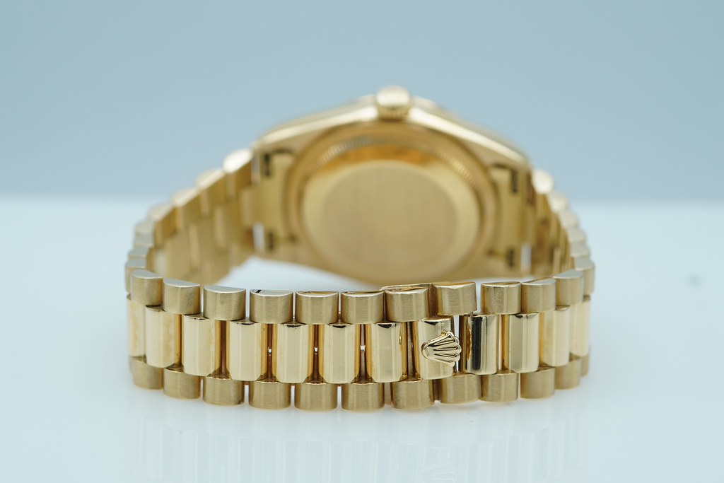Rolex 18238 DAY DATE 36 YELLOW GOLD DOUBLE QUICK SET WHITE ROMAN