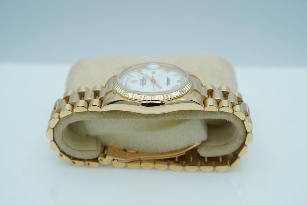 Rolex 18238 DAY DATE 36 YELLOW GOLD DOUBLE QUICK SET WHITE ROMAN