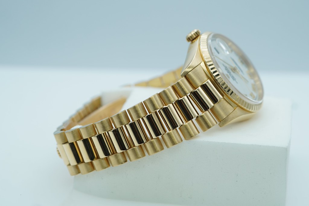 Rolex 18238 DAY DATE 36 YELLOW GOLD DOUBLE QUICK SET WHITE ROMAN