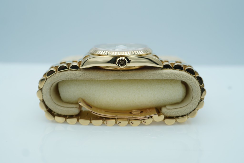 Rolex 18238 DAY DATE 36 YELLOW GOLD DOUBLE QUICK SET WHITE ROMAN