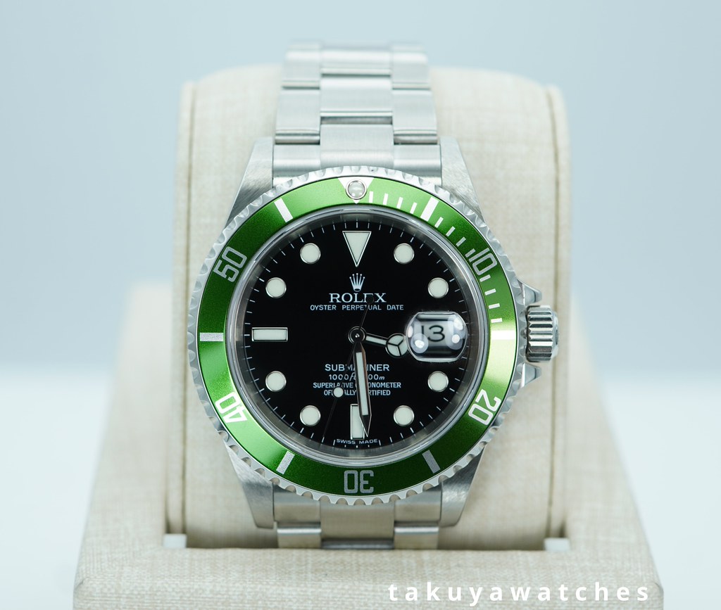 Rolex 16610LV SUBMARINER KERMIT GREEN BEZEL Z SERIAL 2007 FULL SET