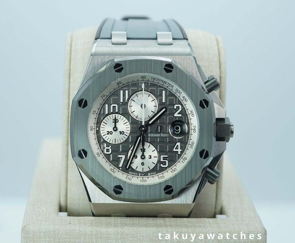 Audemars PIGUET ROYAL OAK OFFSHORE TITANIUM GREY CERAMIC 26470IO