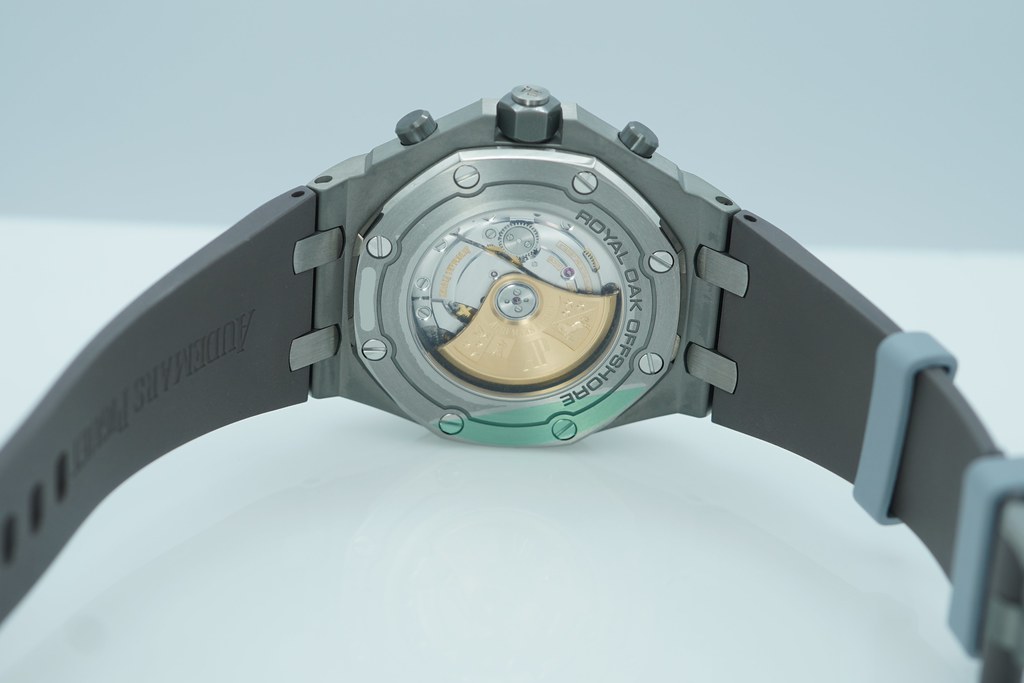 Audemars PIGUET ROYAL OAK OFFSHORE TITANIUM GREY CERAMIC 26470IO