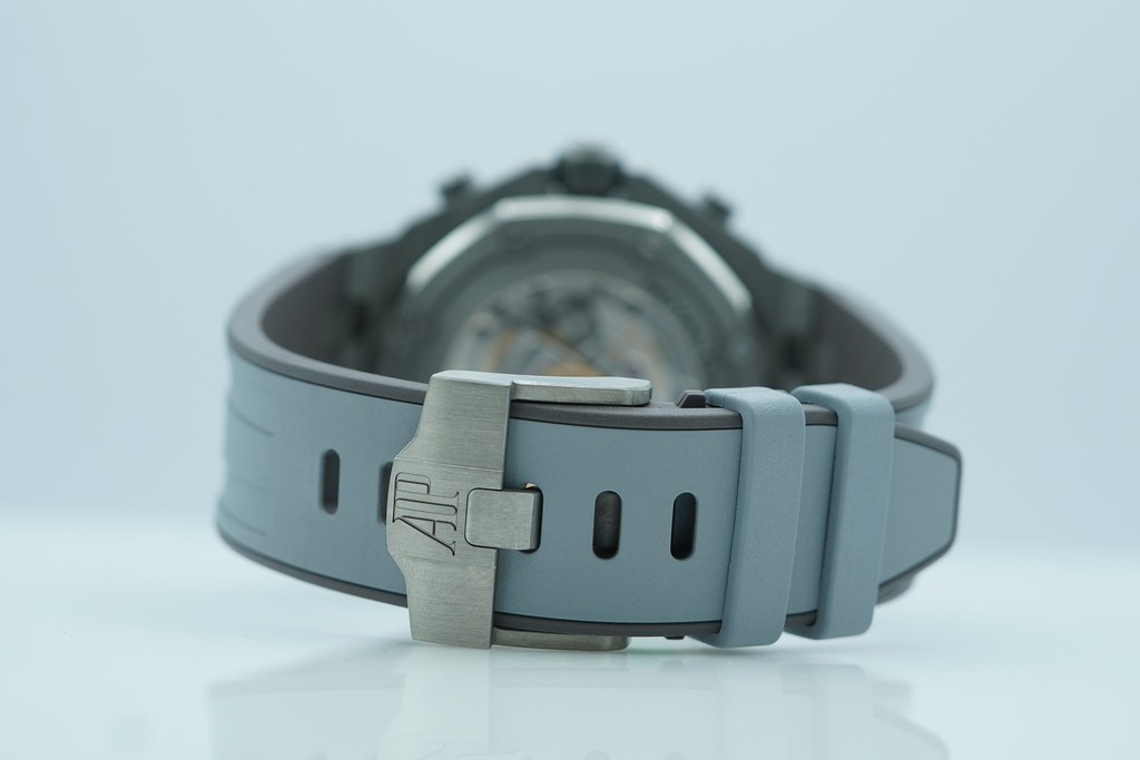 Audemars PIGUET ROYAL OAK OFFSHORE TITANIUM GREY CERAMIC 26470IO