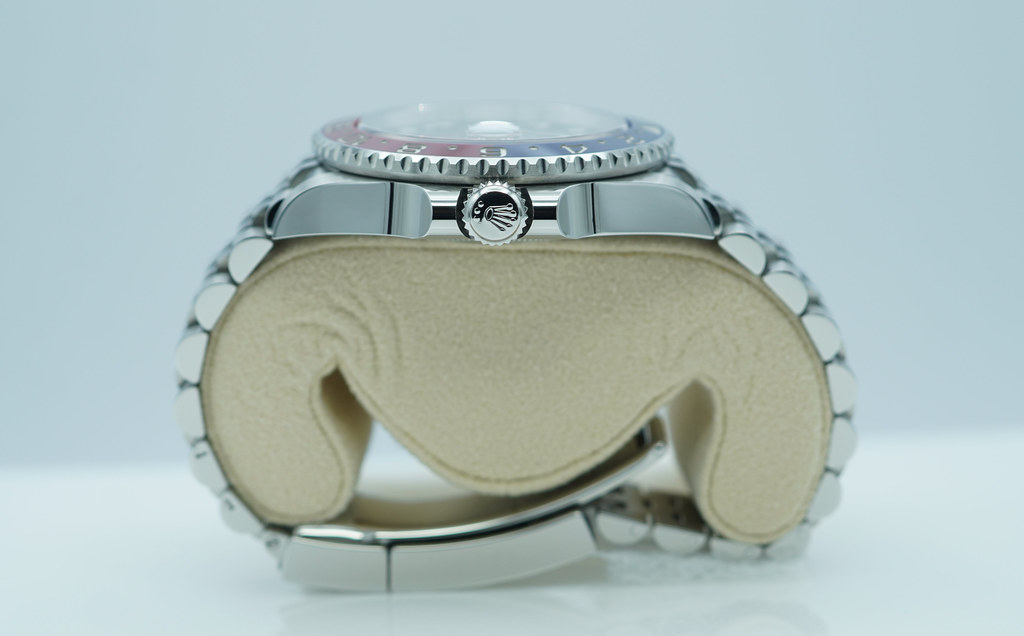 Rolex 126710BLRO GMT MASTER 2 RED BLUE PEPSI JUBILEE BAND 2023