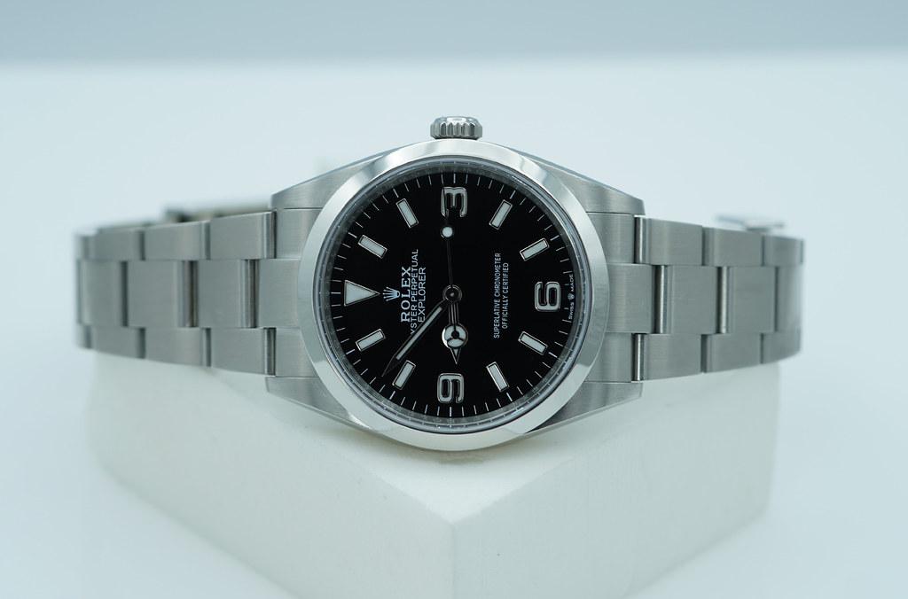 Rolex 124270 EXPLORER I FULL LUME DIAL 36MM 2023 WARRANTY FULL SET