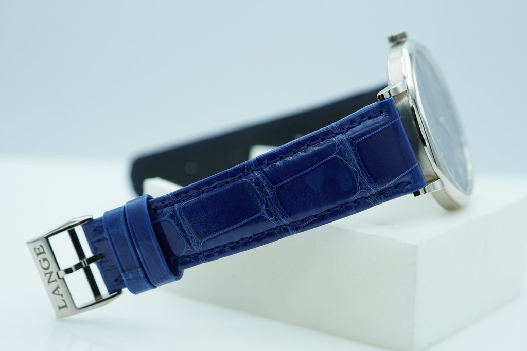 A. Lange & Sohne SAXONIA THIN 205.086 COPPER BLUE WHITE GOLD 2025