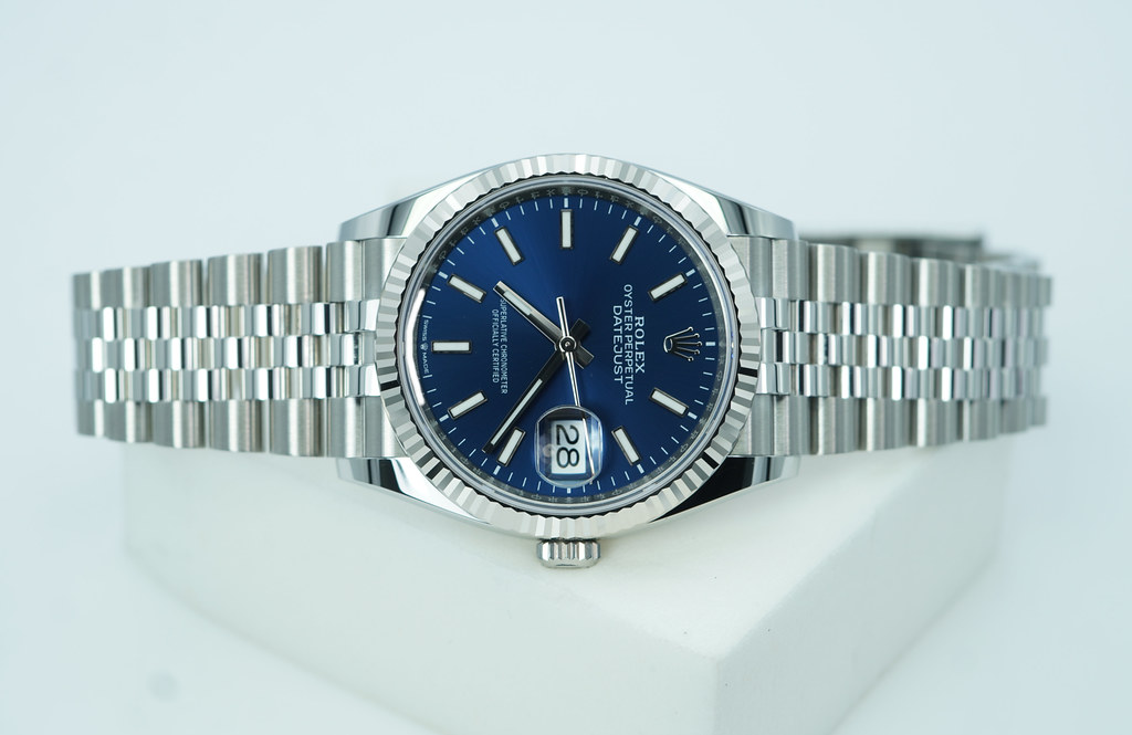 BRAND NEW Rolex 126234 DATEJUST 36 FLUTED BEZEL BLUE DIAL JUBILEE