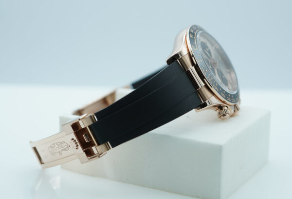 Rolex 126515LN DAYTONA 18K ROSE GOLD OYSTERFLEX SUNDUST DIAL 2025