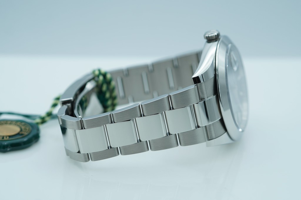 レジンアクセサリー　No.127 BRAND NEW Rolex 126300 DATEJUST 41 MINT GREEN DIAL OYSTER BAND