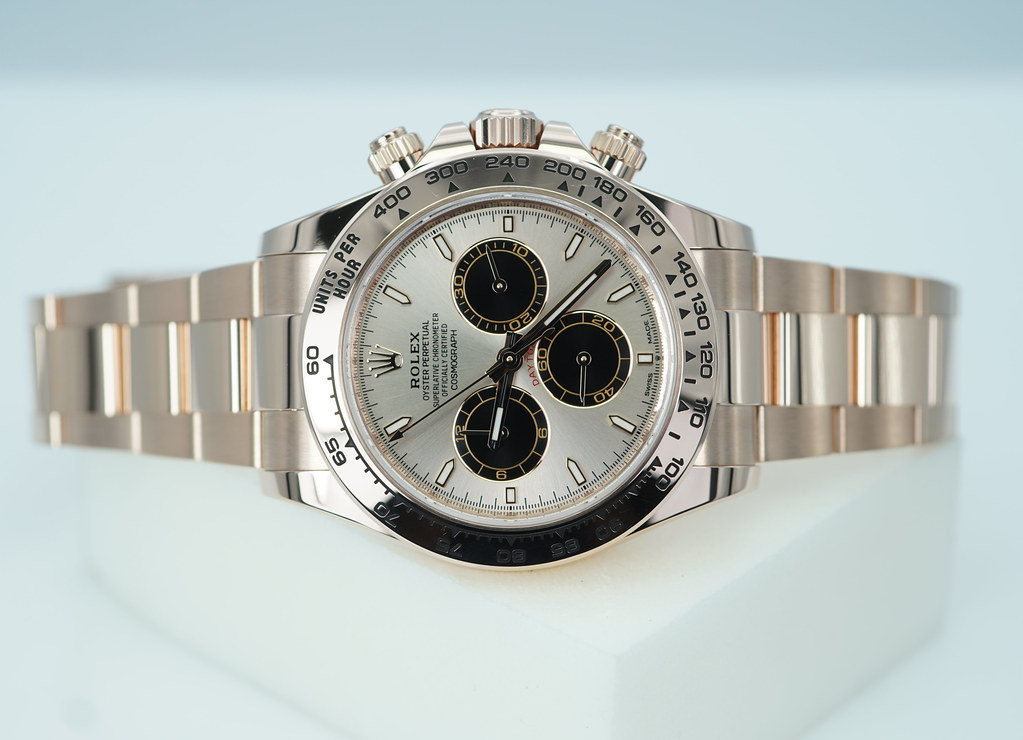 パ*ダ様 ニコンS4 Rolex 126505 DAYTONA 18K ROSE GOLD SUNDUST DIAL NEW MODEL 2025